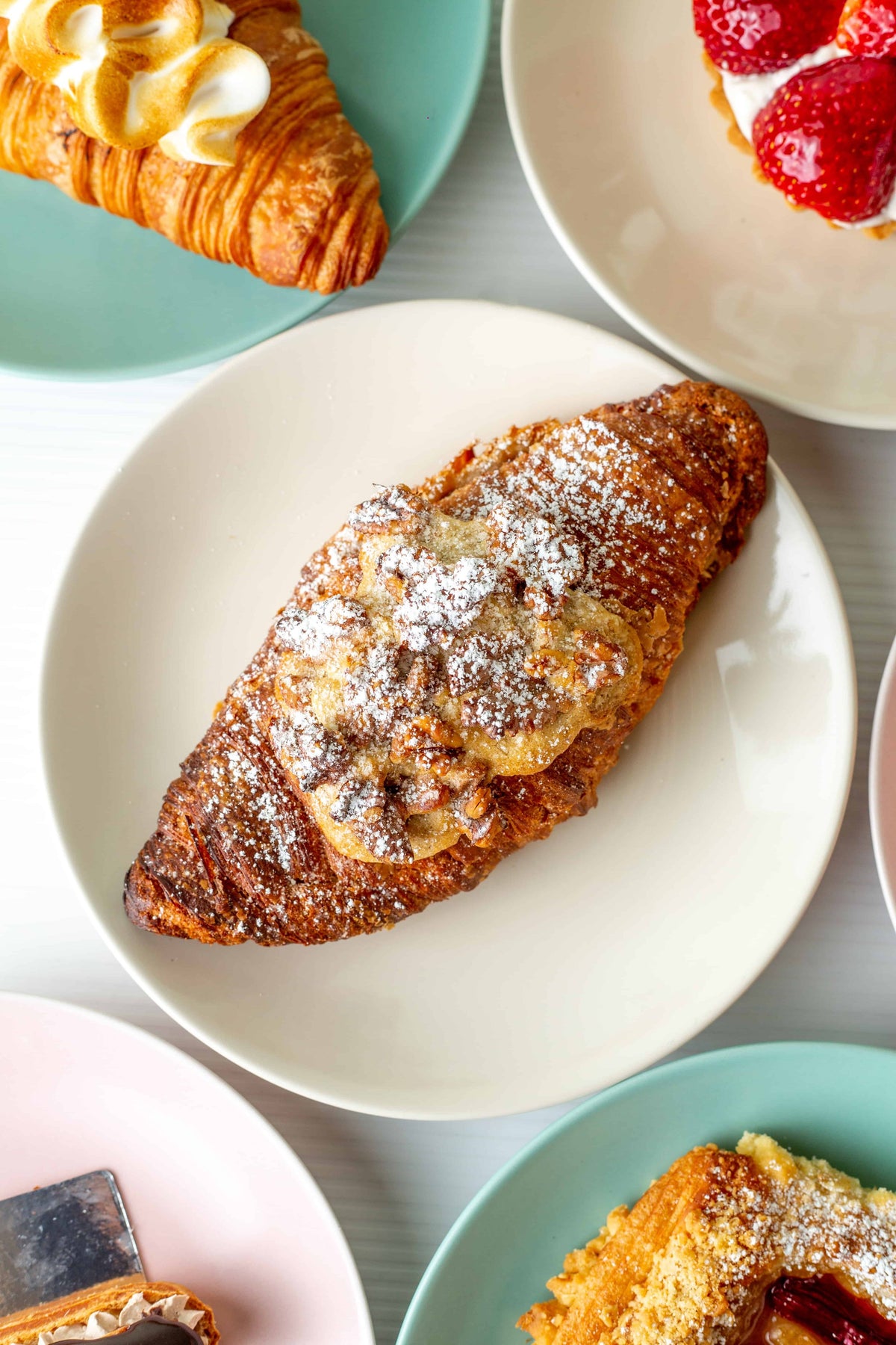 ALMOND CROISSANT